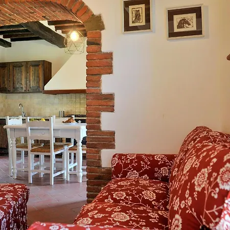בית נופש 2 Bedroom Stunning In טואורו סול טראסימנו